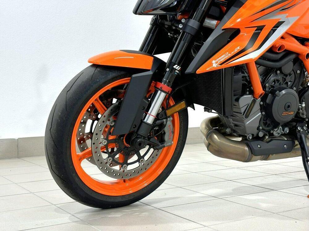 KTM 1290 Super Duke R (2022 - 23) (5)