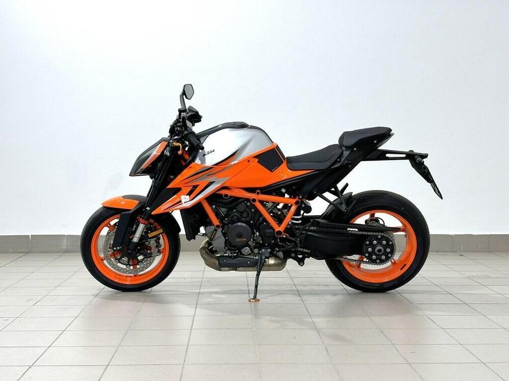 KTM 1290 Super Duke R (2022 - 23) (2)