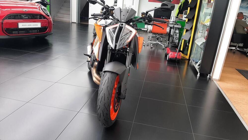 KTM 1290 Super Duke R (2022 - 23) (4)