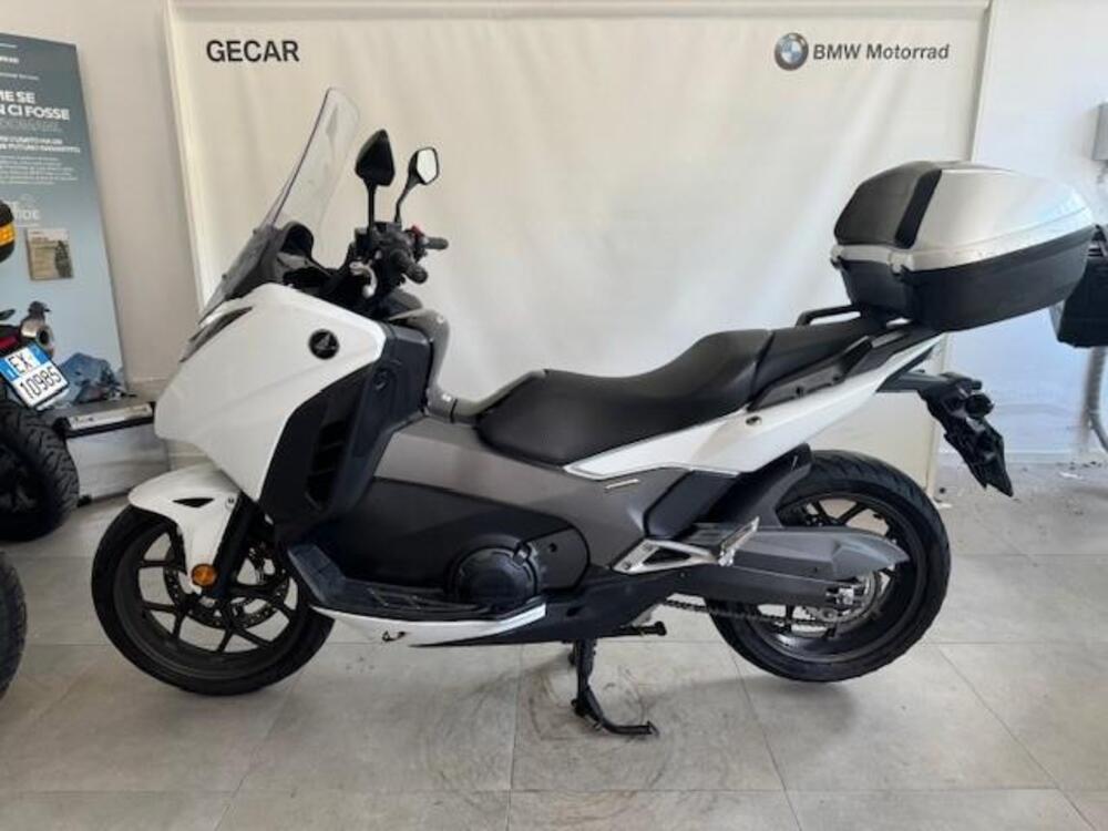 Honda Integra 750 DCT Sport (2017) (5)