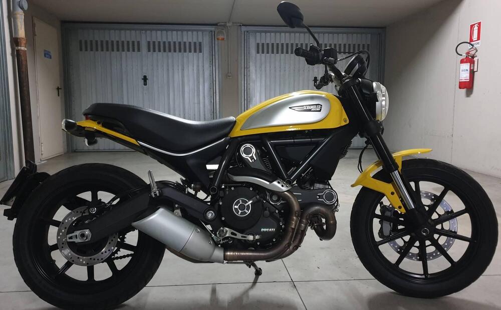 Ducati Scrambler 800 Icon (2015 - 16)