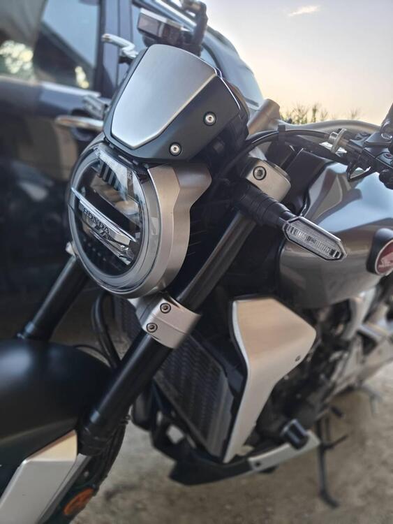 Honda CB 1000 R + Neo Sport Cafè (2019 - 20) (5)