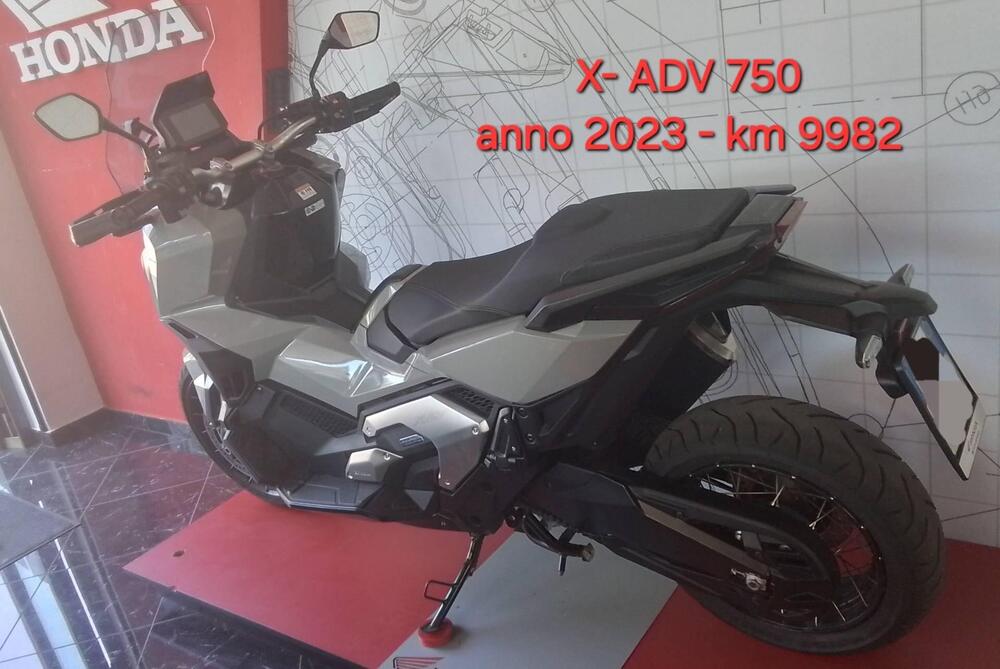 Honda X-ADV 750 DCT (2021 - 24) (2)