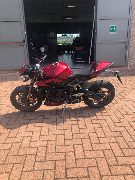 Triumph Street Triple 765 RS (2023 - 24) (3)