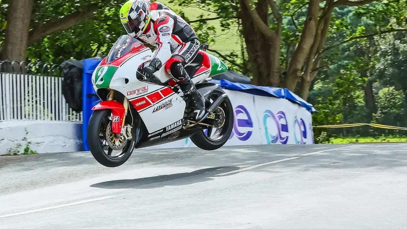 Manx GP 2024: via alle qualifiche. Andrea Majola, favoriti per la Junior? "Io, Ingham e Bottalico"
