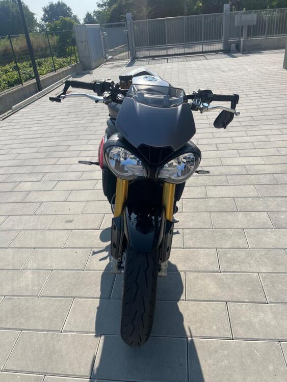 Triumph Speed Triple 1050 R ABS (2016 - 17) (3)