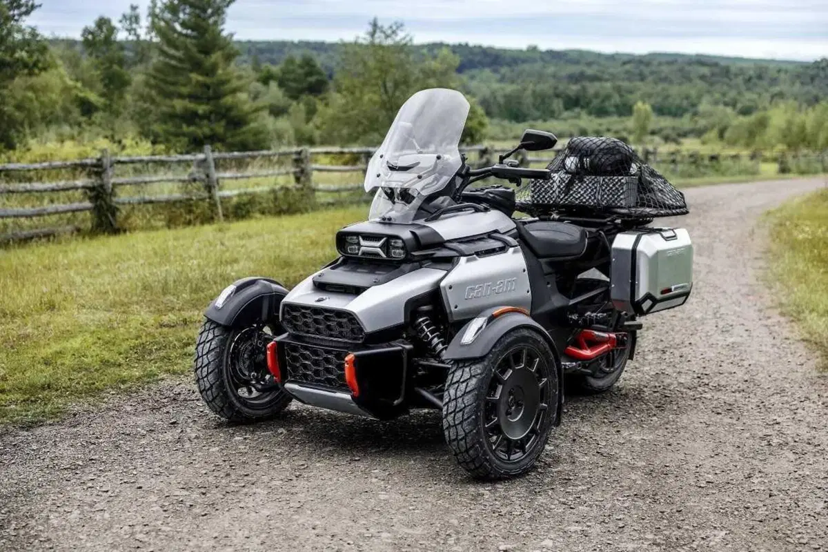 Vuoi una GS Adventure ma con tre ruote? Ci ha già pensato Can-Am. Ecco il Canyon (21)