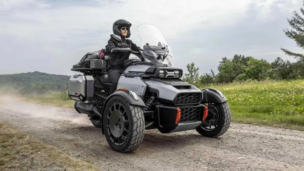 Vuoi una GS Adventure ma con tre ruote? Ci ha già pensato Can-Am. Ecco il Canyon (24)