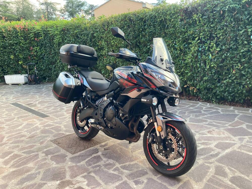 Kawasaki Versys 650 Tourer Plus (2021)