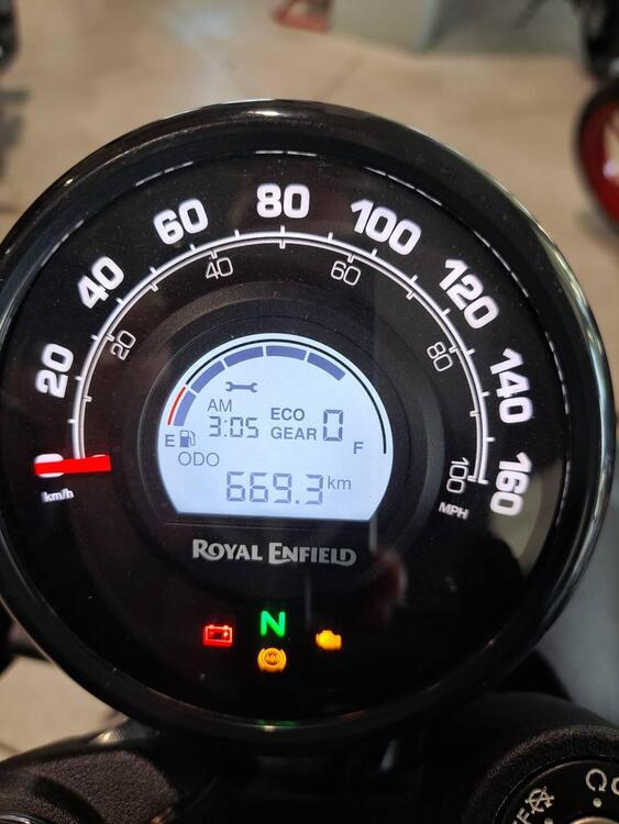 Royal Enfield HNTR 350 (2022 - 24) (4)