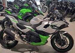 Kawasaki Ninja 7 Hybrid (2024) usata