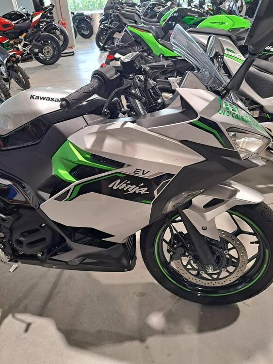 Kawasaki Ninja e-1 (2024) (2)