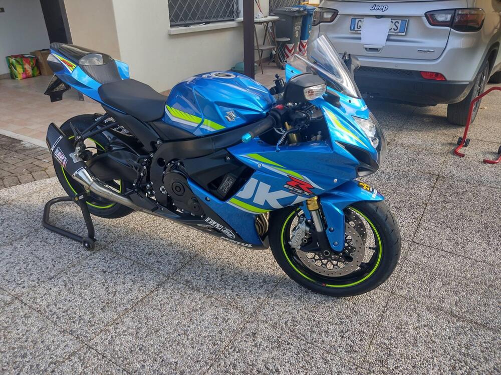 Suzuki GSX R 750 (2011 - 17) (2)