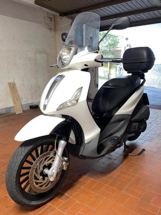 Piaggio Beverly 125 S i.e. (2010 - 17) (2)