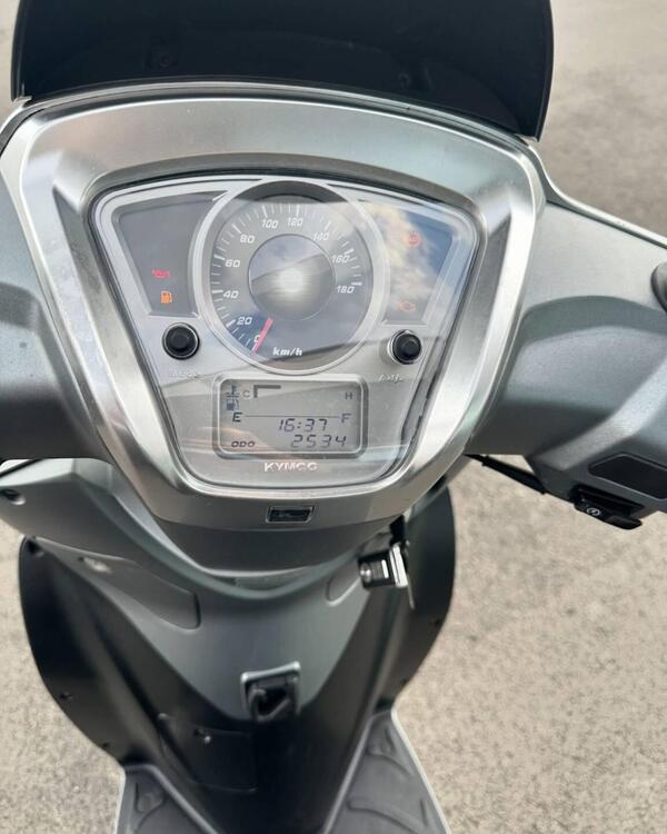 Kymco People 300i GT ABS (2016 - 20) (2)