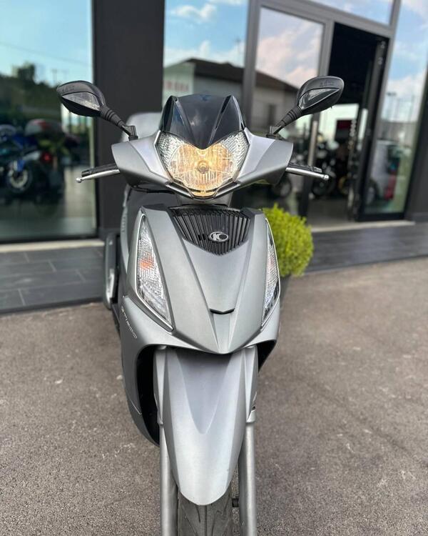 Kymco People 300i GT ABS (2016 - 20) (4)