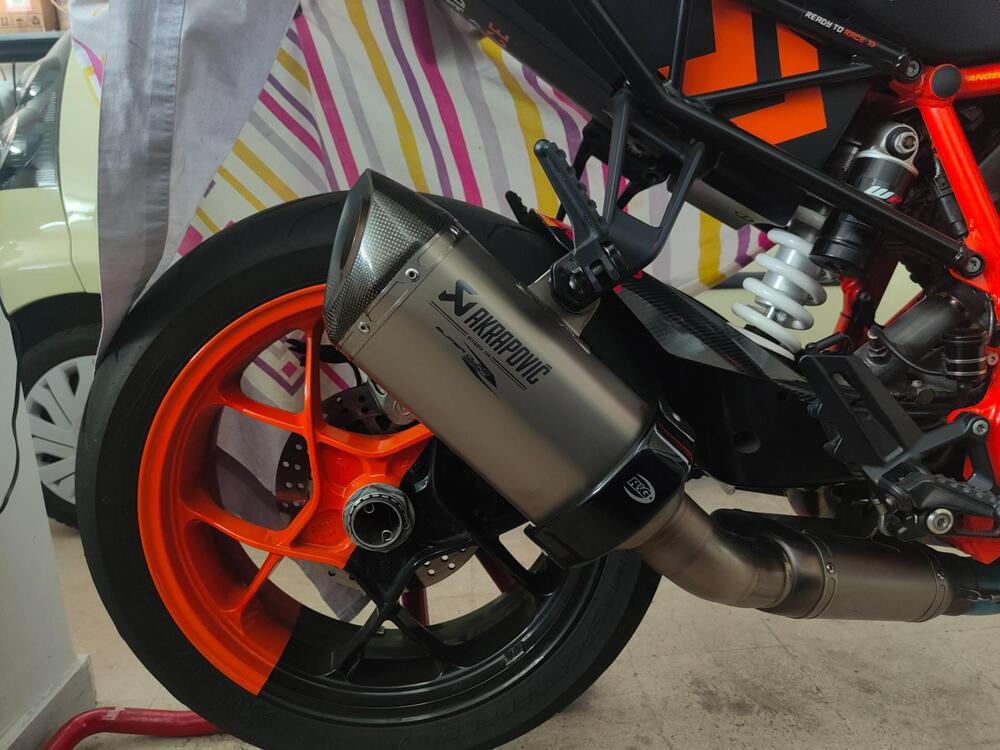 KTM 1290 Super Duke R SE ABS (2016) (5)