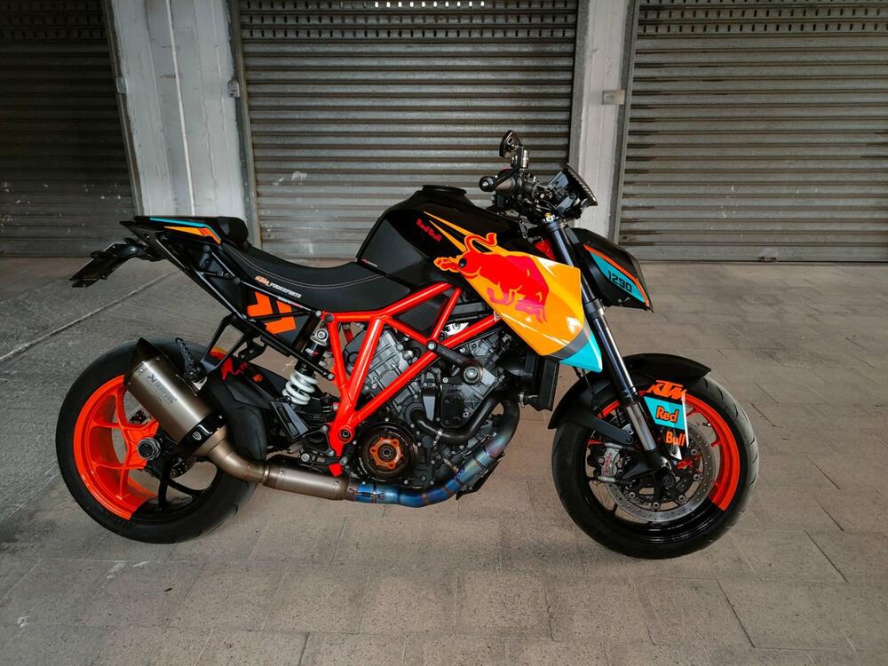 KTM 1290 Super Duke R SE ABS (2016)