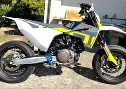 Husqvarna 701 Supermoto (2022) usata