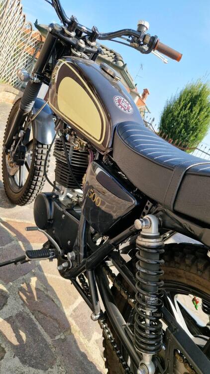 Yamaha Sr 500 (5)