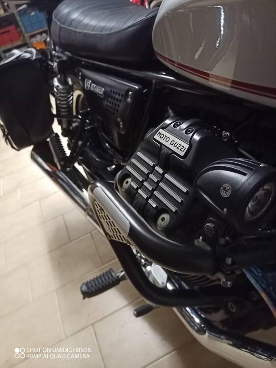 Moto Guzzi V9 Roamer (2016 - 18) (5)