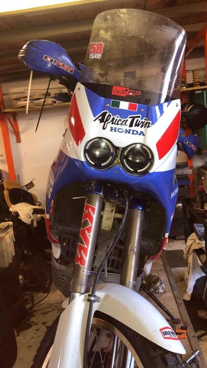 Honda Africa Twin rd03 (2)