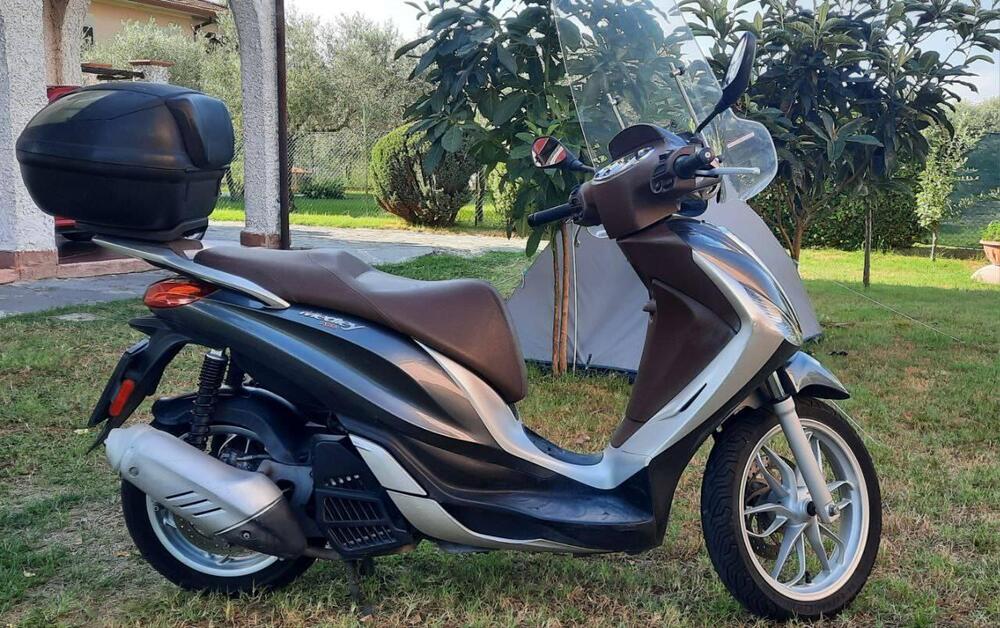 Piaggio Medley 150 ABS (2016 - 19) (2)