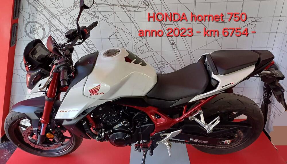 Honda CB 750 Hornet (2023 - 24) (2)