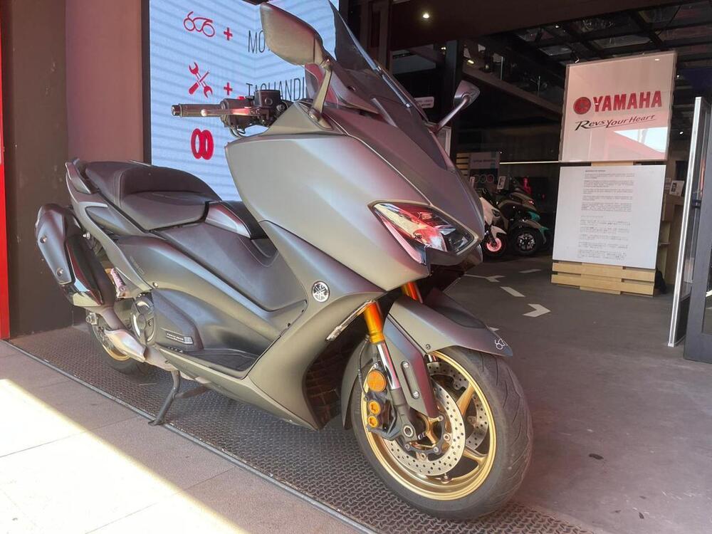 Yamaha T-Max 560 Tech Max (2021) (2)