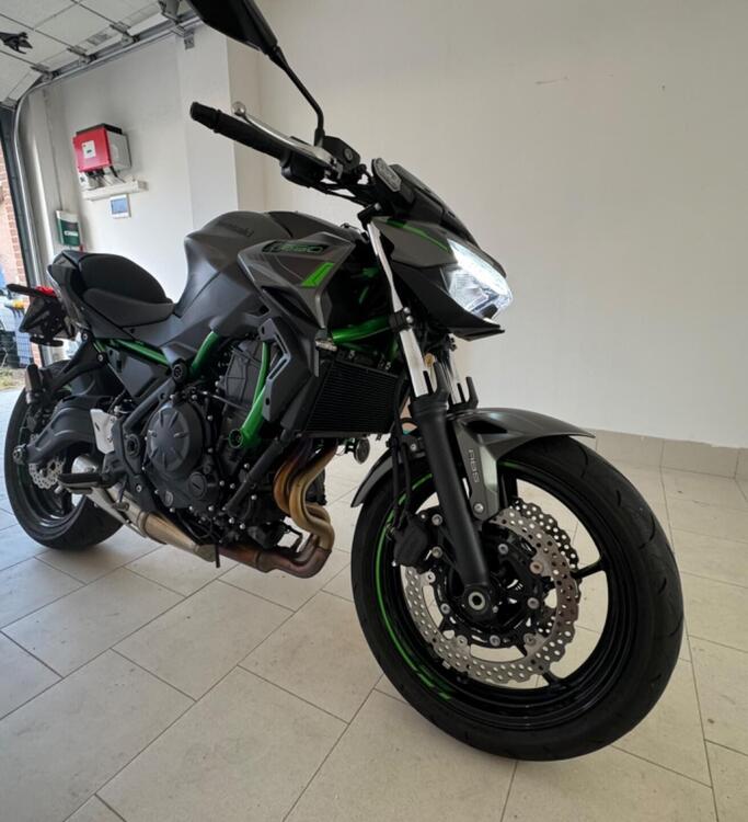 Kawasaki Z 650 (2021 - 25) (3)