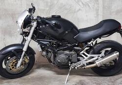 Ducati Monster 750 Dark (1999 - 02) usata