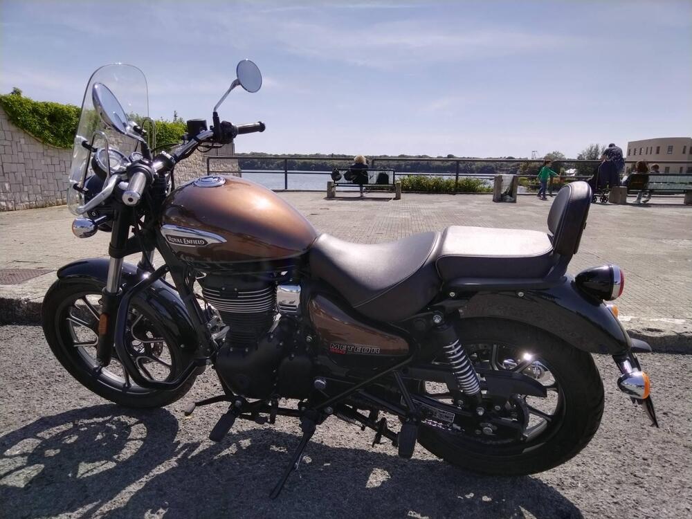 Royal Enfield Meteor 350 Supernova (2021 - 24) (3)