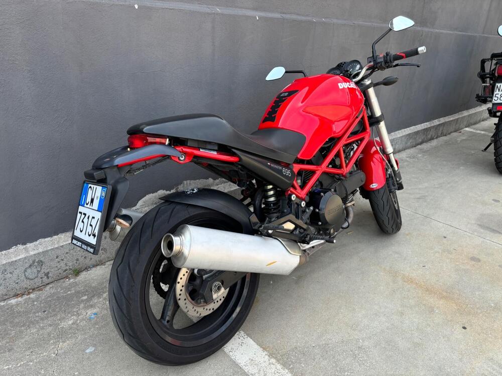 Ducati Monster 695 (2006 - 08) (5)