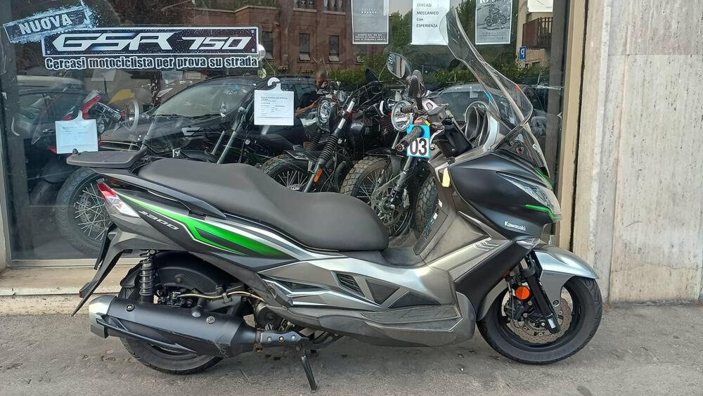 Kawasaki J 300 SE (2017 - 18)