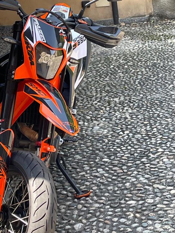 KTM 690 SMC R (2021-22) (3)