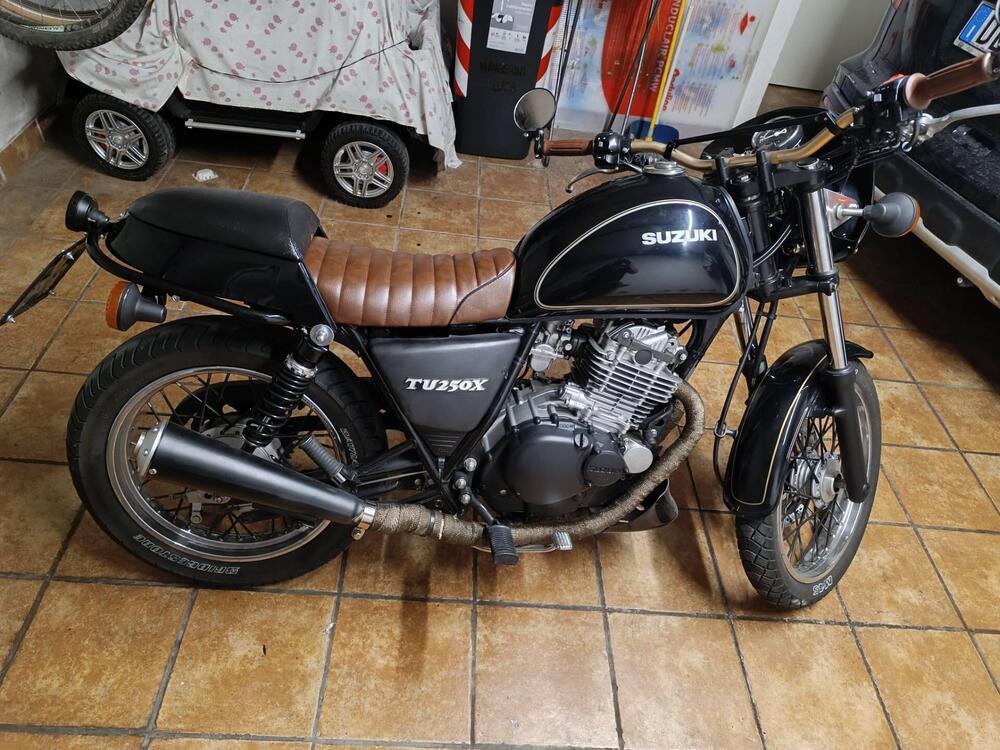 Suzuki TU250X (2)