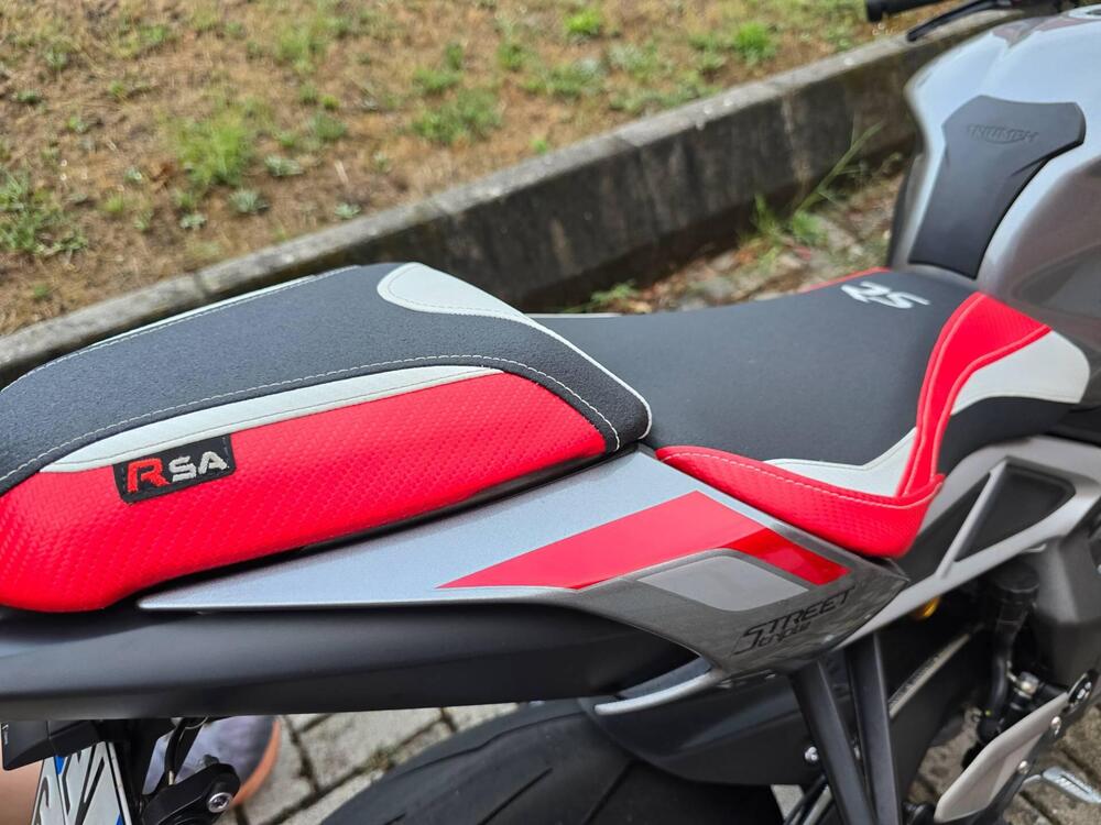 Triumph Street Triple RS (2020 - 22) (5)