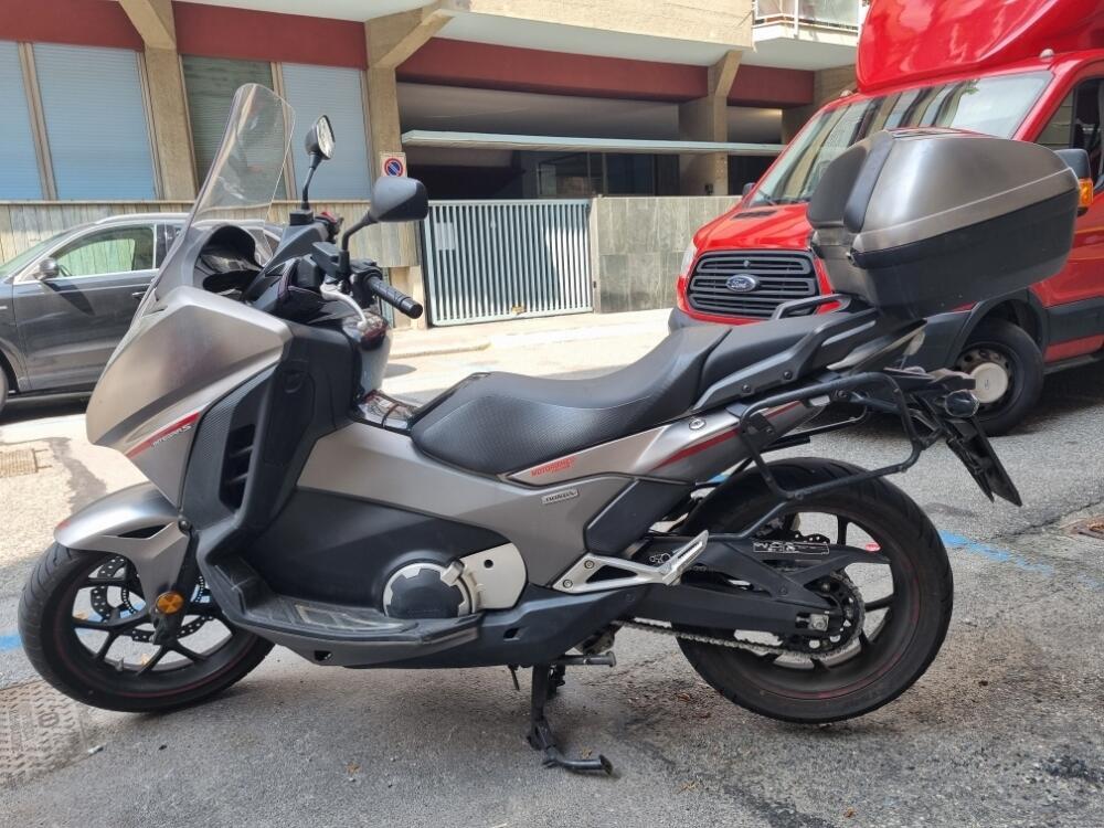 Honda Integra 750 DCT Sport (2017) (3)