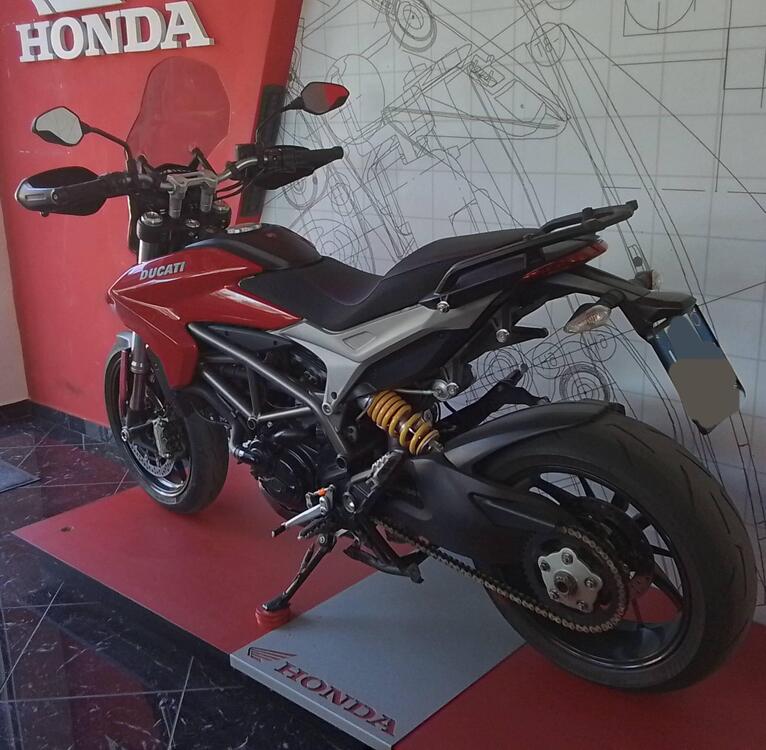 Ducati Hyperstrada 821 (2013 - 15) (4)