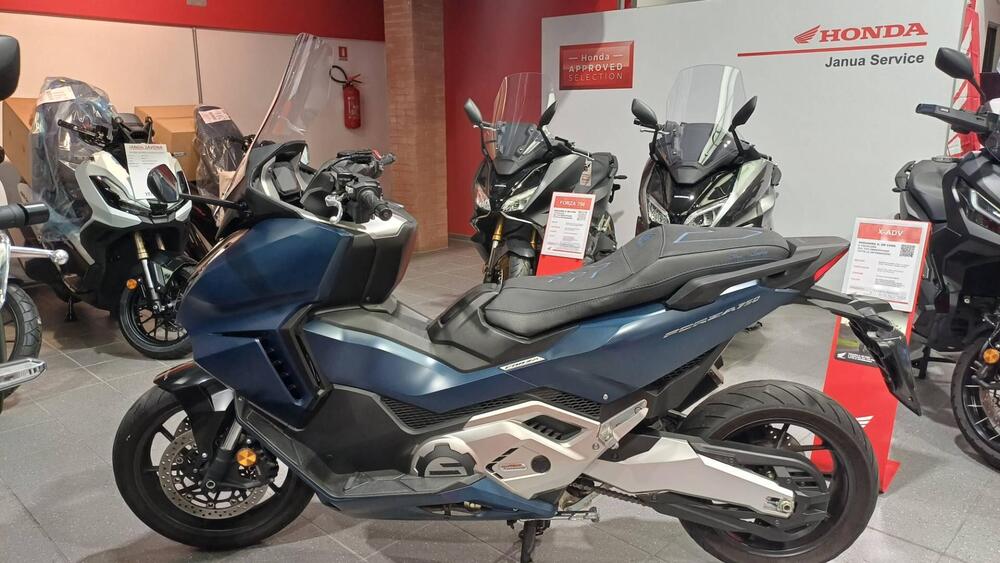 Honda Forza 750 DCT (2021 - 24) (2)