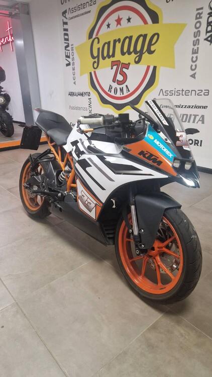 KTM RC 125 ABS (2015 - 16) (2)