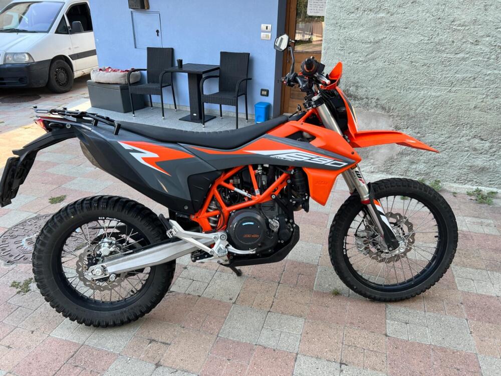 KTM 690 Enduro R (2022 - 24) (2)