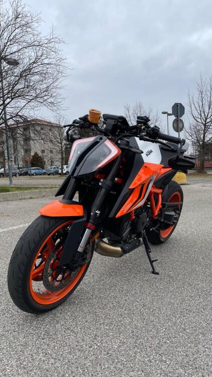 KTM 1290 Super Duke R (2022 - 23) (3)