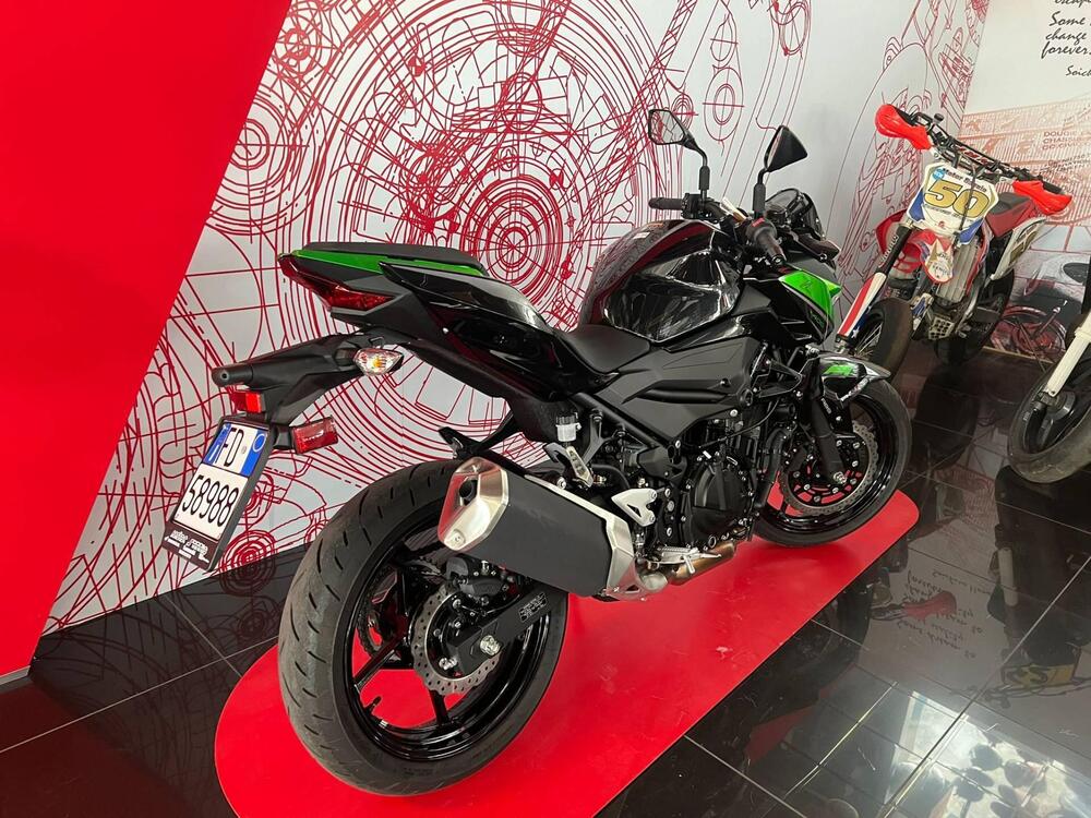 Kawasaki Z 400 (2023) (4)