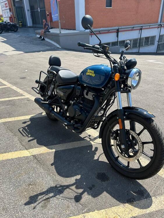 Royal Enfield Meteor 350 Fireball (2021 - 24)