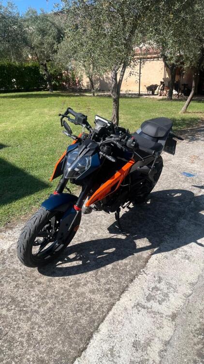 KTM 125 Duke (2024)