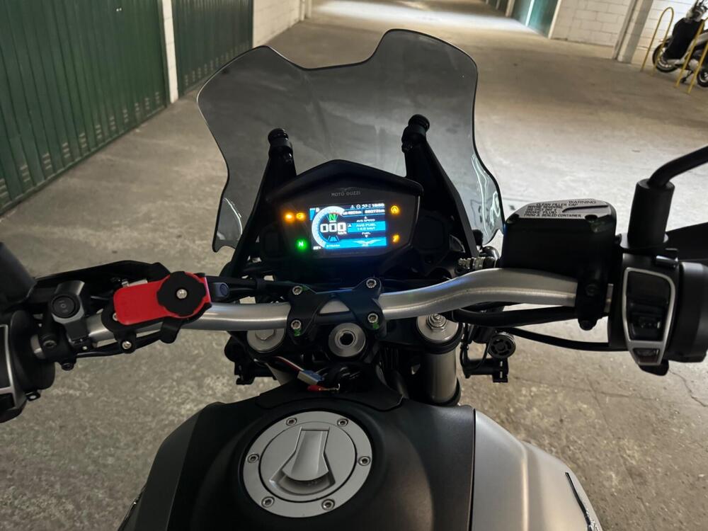 Moto Guzzi V85 TT (2019 - 20) (4)