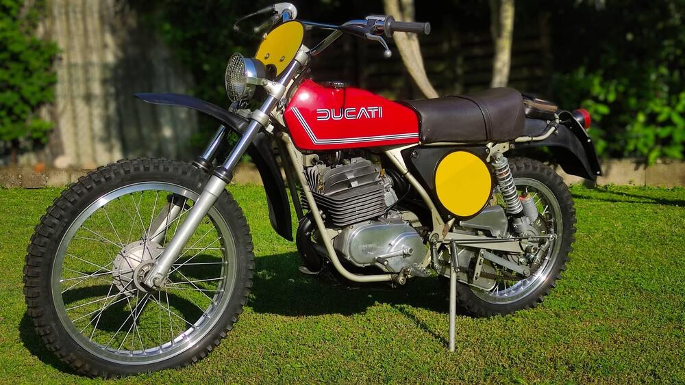 Ducati 125 regolarita' (3)