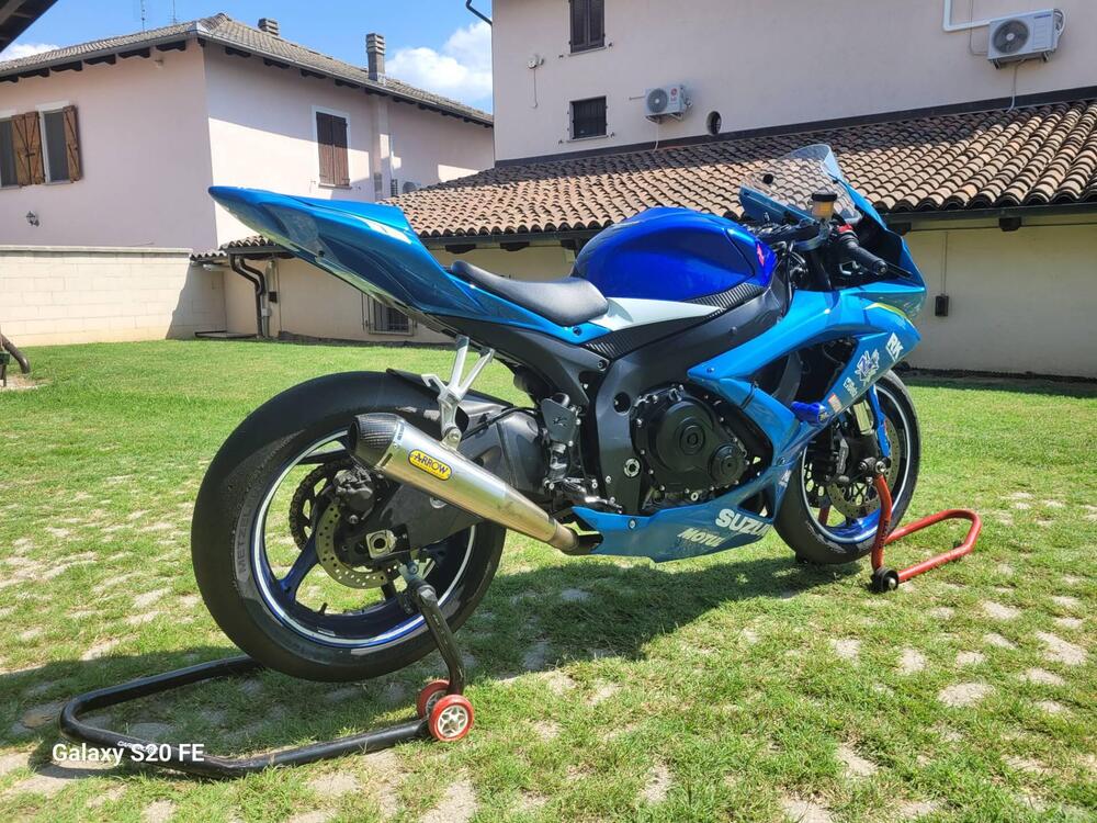 Suzuki GSX R 750 (2008 - 10) (2)