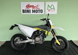 Husqvarna 701 Supermoto (2021) usata